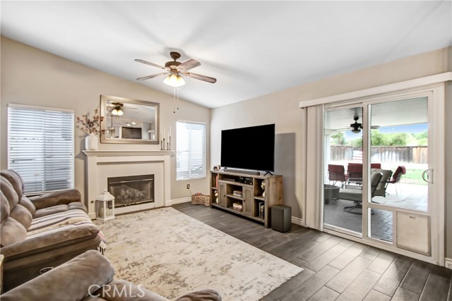 29032 Rolando, Lake Elsinore CA: https://media.crmls.org/medias/6dd7e76a-7828-47de-ab13-55725a5a5f43.jpg