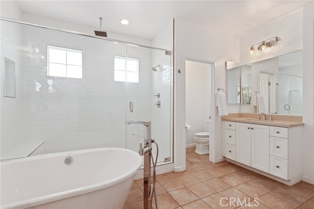 403 Aura Drive, Costa Mesa CA: https://media.crmls.org/medias/6dd86035-0904-4524-a116-b1f2fc2da52d.jpg