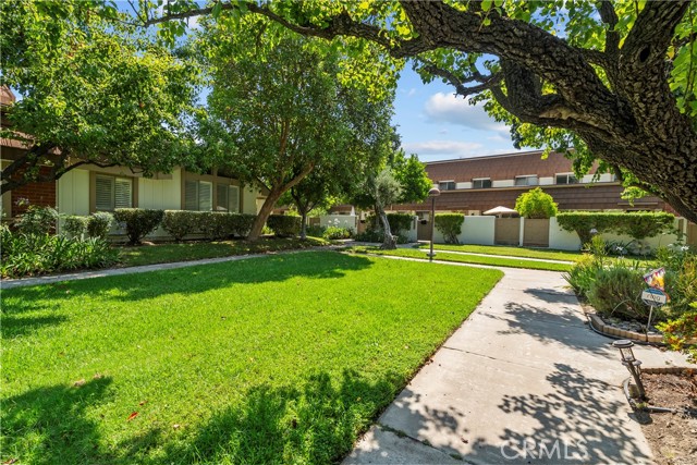Detail Gallery Image 37 of 45 For 10214 Larwin Ave #3,  Chatsworth,  CA 91311 - 4 Beds | 3 Baths