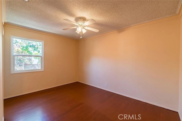 Detail Gallery Image 5 of 31 For 7702 Ben Ave, North Hollywood,  CA 91605 - 5 Beds | 2 Baths