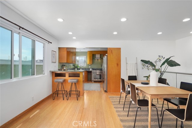 1629 Ford Avenue, Redondo Beach, California 90278, 4 Bedrooms Bedrooms, ,2 BathroomsBathrooms,Residential,Sold,Ford,SB22080677