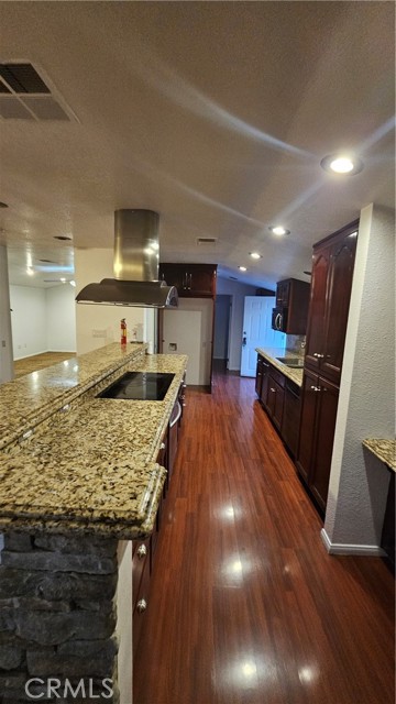 Detail Gallery Image 8 of 18 For 141 Pleasant View Ave, Colton,  CA 92324 - 2 Beds | 2 Baths