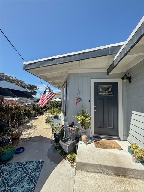 Detail Gallery Image 2 of 22 For 265 Old Creek Rd, Cayucos,  CA 93430 - 2 Beds | 1 Baths