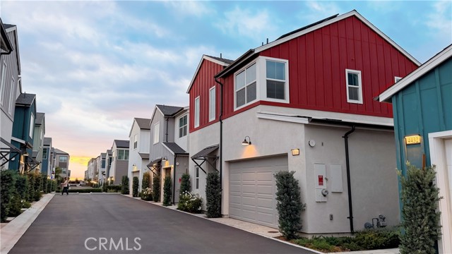 Detail Gallery Image 2 of 12 For 4436 S Forsyth Paseo, Ontario,  CA 91762 - 3 Beds | 2/1 Baths