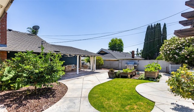 2119 E Denise Avenue, Orange CA: https://media.crmls.org/medias/6ddacfe1-12c2-4a0d-bfaf-2502fa452fb5.jpg