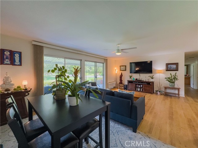 5472 Paseo Del Lago E, Laguna Woods CA: https://media.crmls.org/medias/6ddaeff1-378b-4811-a8d9-645fe531644e.jpg