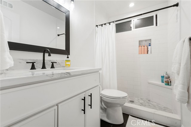 Detail Gallery Image 16 of 25 For 17730 Regency Cir, Bellflower,  CA 90706 - 3 Beds | 2 Baths