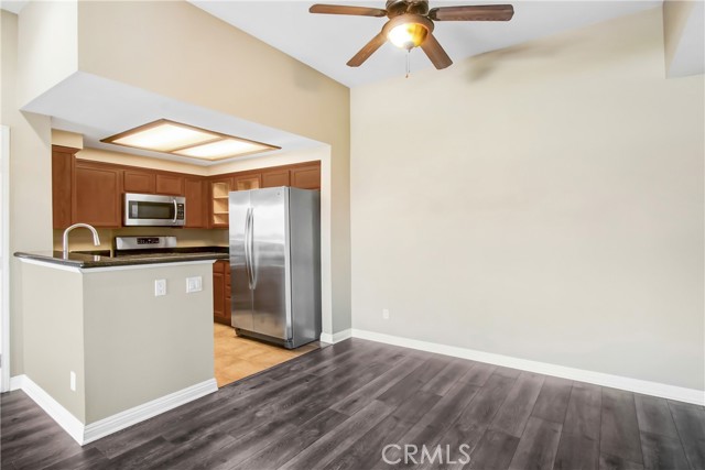 Detail Gallery Image 7 of 16 For 200 E Alessandro #106,  Riverside,  CA 92508 - 2 Beds | 2 Baths
