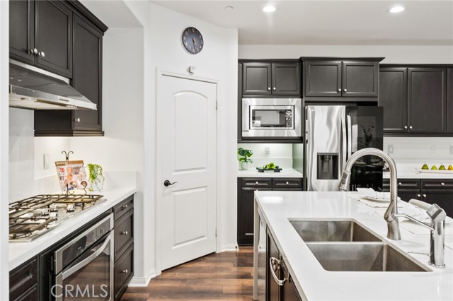 Detail Gallery Image 6 of 58 For 2974 E Walking Beam Pl, Brea,  CA 92821 - 4 Beds | 3 Baths