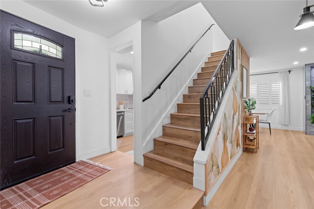 Detail Gallery Image 15 of 45 For 16782 Heritage Ln, Huntington Beach,  CA 92647 - 4 Beds | 2 Baths