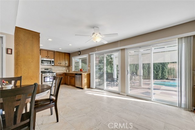 Detail Gallery Image 8 of 35 For 5816 E Paseo Balboa, Anaheim,  CA 92807 - 3 Beds | 2 Baths