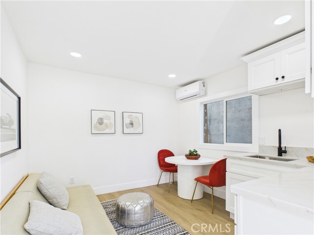 Detail Gallery Image 30 of 39 For 3116 W 78th Pl, Los Angeles,  CA 90043 - 3 Beds | 3 Baths