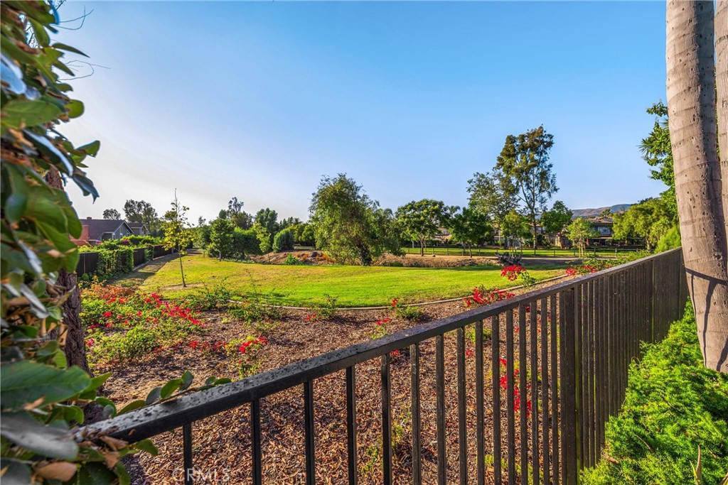 MLS #OC25175333 img 30