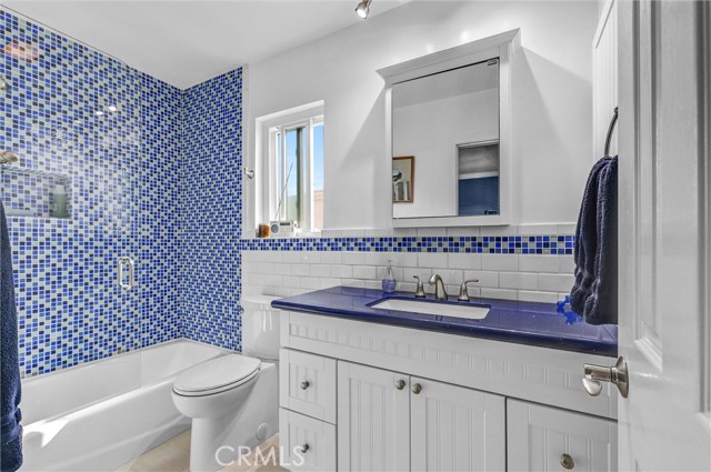 Detail Gallery Image 24 of 38 For 1730 Camden Ave #208,  Los Angeles,  CA 90025 - 2 Beds | 2 Baths