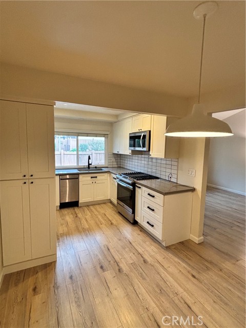 Detail Gallery Image 8 of 17 For 1709 Avenida Selva, Fullerton,  CA 92833 - 2 Beds | 2 Baths