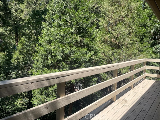 652 Knoll Drive, Crestline CA: https://media.crmls.org/medias/6ddf179a-fdcc-44a0-9e39-33faaa5ae7ee.jpg