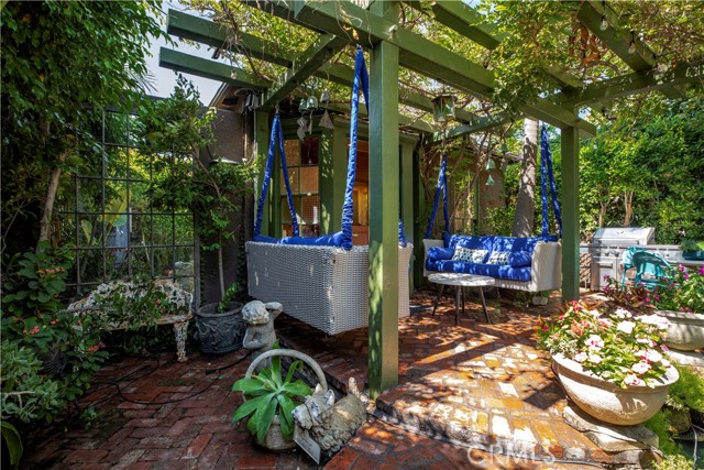 Detail Gallery Image 10 of 50 For 195 Parkwood Ave, Pasadena,  CA 91107 - 3 Beds | 2 Baths