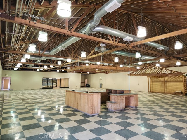 Image 3 of 14 For 5990 Foster Road