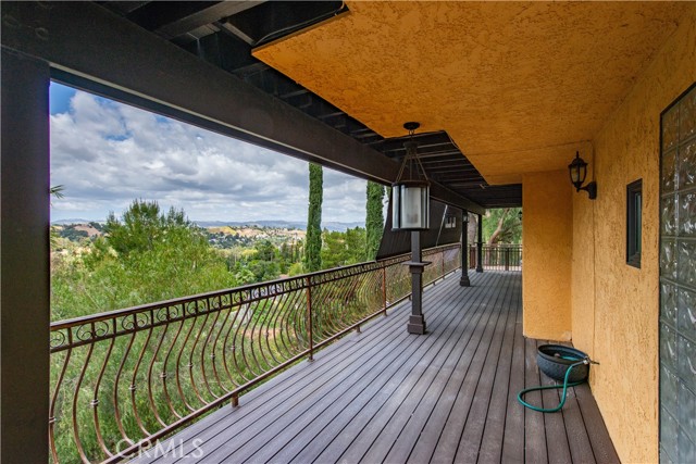 Detail Gallery Image 36 of 41 For 4389 San Blas Ave, Woodland Hills,  CA 91364 - 4 Beds | 2/1 Baths