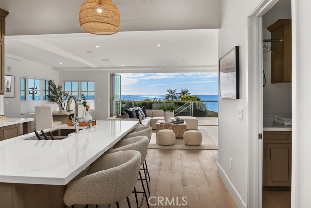 Detail Gallery Image 6 of 37 For 1371 N Coast Highway, Laguna Beach,  CA 92651 - 4 Beds | 4 Baths