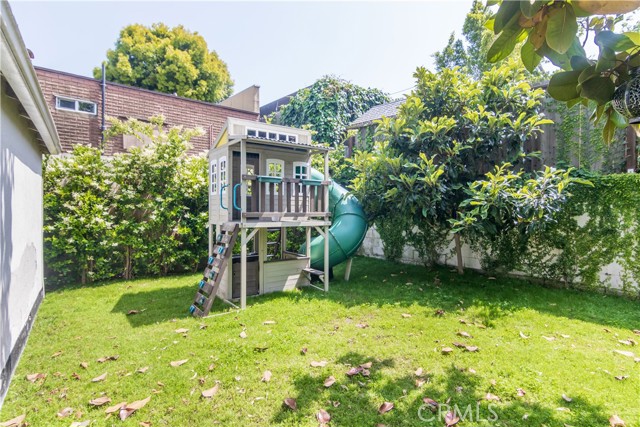 Detail Gallery Image 35 of 48 For 640 Raymond, Santa Monica,  CA 90405 - 4 Beds | 3 Baths