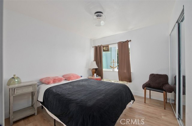 Detail Gallery Image 28 of 49 For 2057 Woodglen St, Simi Valley,  CA 93065 - 4 Beds | 2/1 Baths