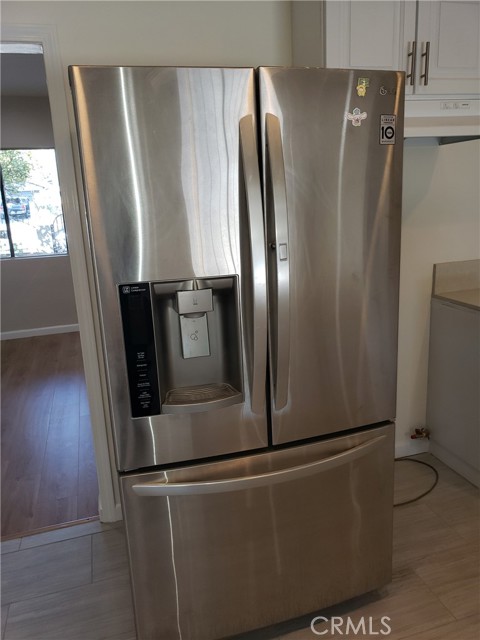 Detail Gallery Image 5 of 15 For 10213 Laurel Canyon Bld, Pacoima,  CA 91331 - 4 Beds | 2 Baths