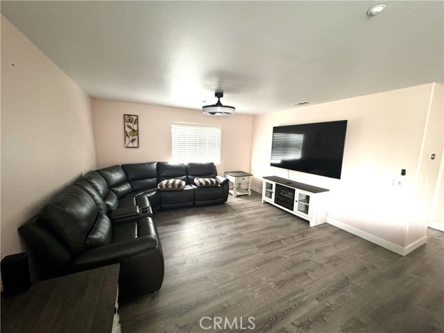 Image 25 of 56 For 14930 Catania Way