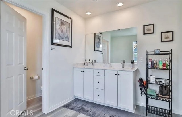 17025 Zion Drive, Canyon Country CA: https://media.crmls.org/medias/6de402d0-20f5-4154-8344-4d2d79cf62a1.jpg