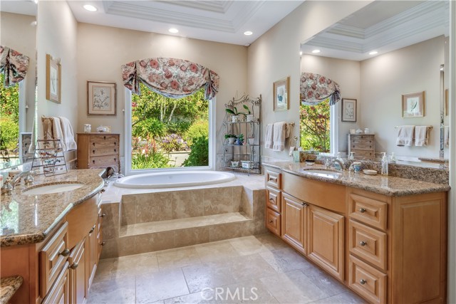 48 Santa Cruz, Rolling Hills Estates CA: https://media.crmls.org/medias/6de4060b-bcf1-40c7-bf18-45532da4b4eb.jpg