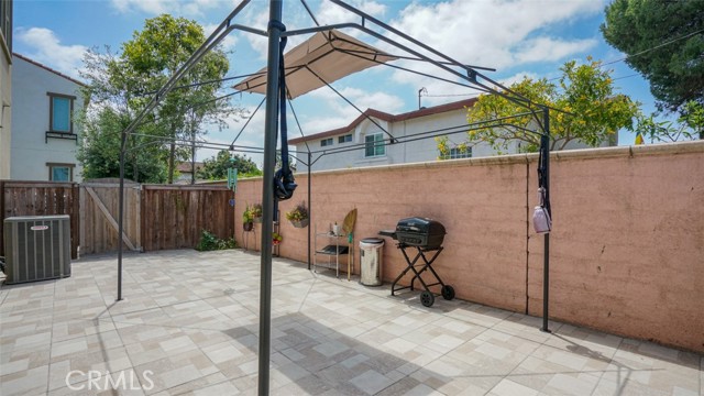 4248 W 5th Street, Santa Ana CA: https://media.crmls.org/medias/6de4231a-bf69-4838-ba6b-58dc3f011c61.jpg