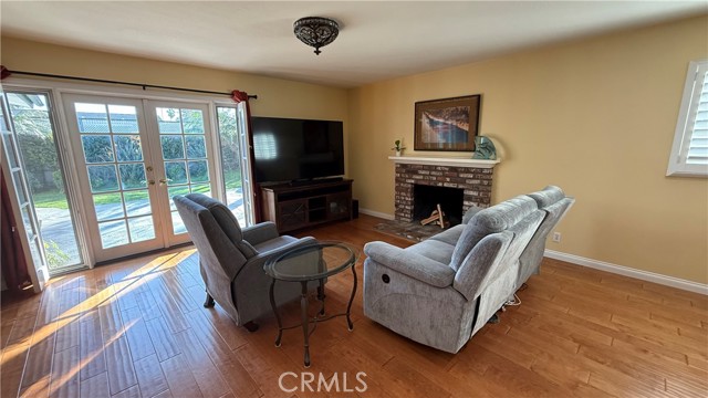 Detail Gallery Image 8 of 20 For 8422 Munster, Huntington Beach,  CA 92646 - 4 Beds | 2 Baths