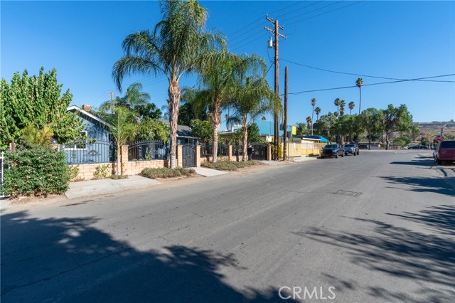 Image 2 for 3833 Brotherton St, Corona, CA 92879