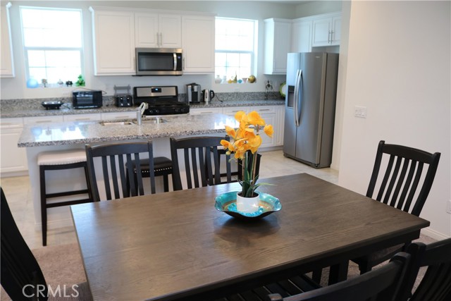 Detail Gallery Image 12 of 44 For 8933 Orangethorpe Ave, Buena Park,  CA 90621 - 4 Beds | 3/1 Baths