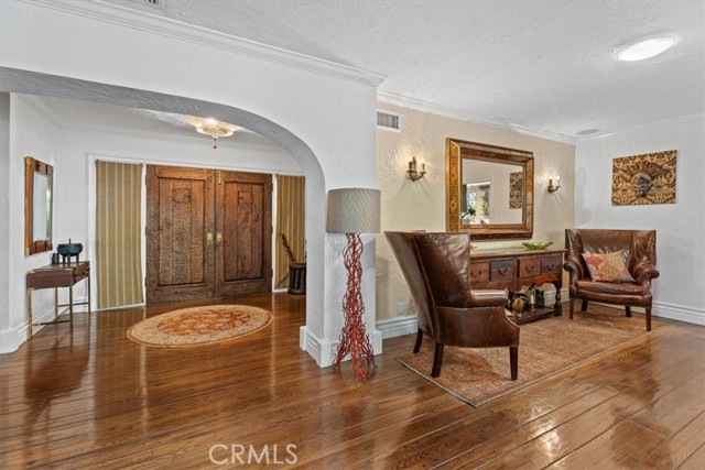 Detail Gallery Image 7 of 35 For 1138 Coldwater Canyon Dr, Beverly Hills,  CA 90210 - 5 Beds | 5 Baths