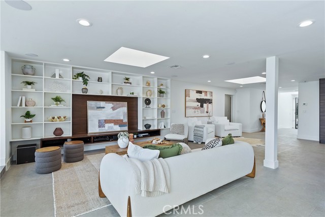 Detail Gallery Image 12 of 55 For 18300 Coastline Dr, Malibu,  CA 90265 - 4 Beds | 4 Baths