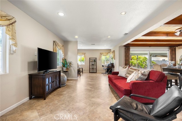 Detail Gallery Image 32 of 55 For 3401 Madonna Dr, Fullerton,  CA 92835 - 4 Beds | 3 Baths