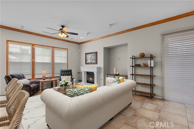 Detail Gallery Image 3 of 36 For 23748 Aspen Meadow Ct, Valencia,  CA 91354 - 3 Beds | 3/1 Baths