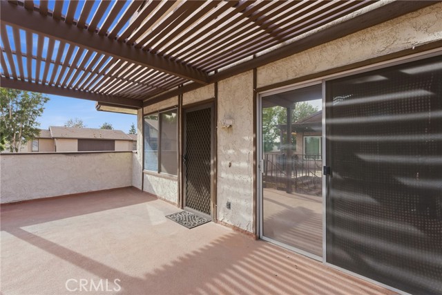 Detail Gallery Image 2 of 37 For 2116 Firewood Ct, San Bernardino,  CA 92404 - 2 Beds | 2 Baths