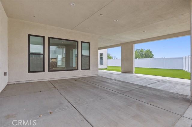 Detail Gallery Image 33 of 38 For 10542 Wood Briar Ct, Chatsworth,  CA 91311 - 5 Beds | 5/1 Baths