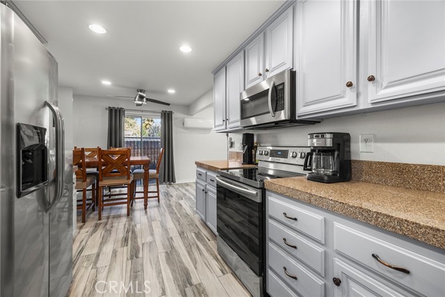 Detail Gallery Image 7 of 21 For 31135 Murrieta Rd, Menifee,  CA 92584 - 3 Beds | 2 Baths