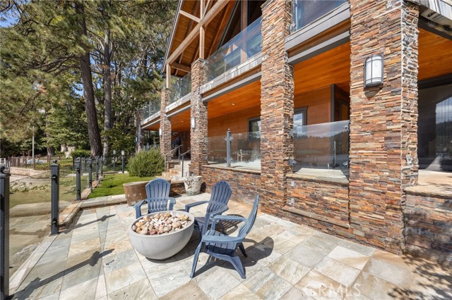 28103 Point Hamiltair, Lake Arrowhead, CA 92352