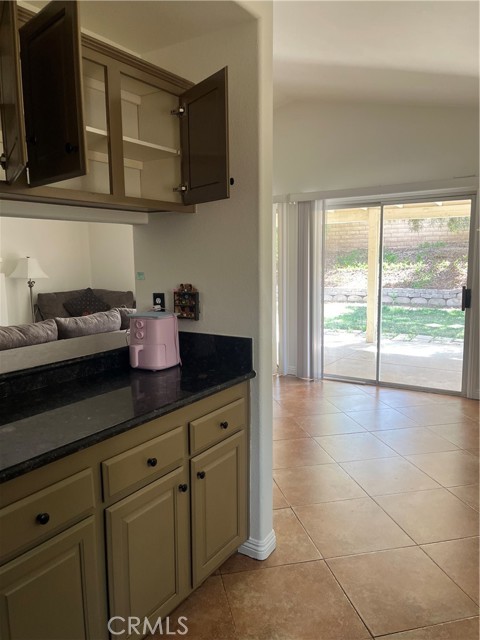 32730 Royal Oak Lane, Lake Elsinore CA: https://media.crmls.org/medias/6de8bbde-0bab-4508-aa9c-89abb129bb21.jpg
