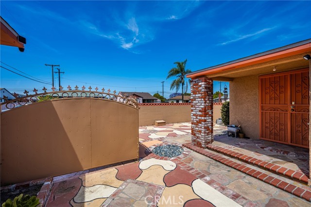 2775 Wetherly Avenue, Long Beach CA: https://media.crmls.org/medias/6de93202-a084-4644-ace6-cc4d7eb5bda7.jpg