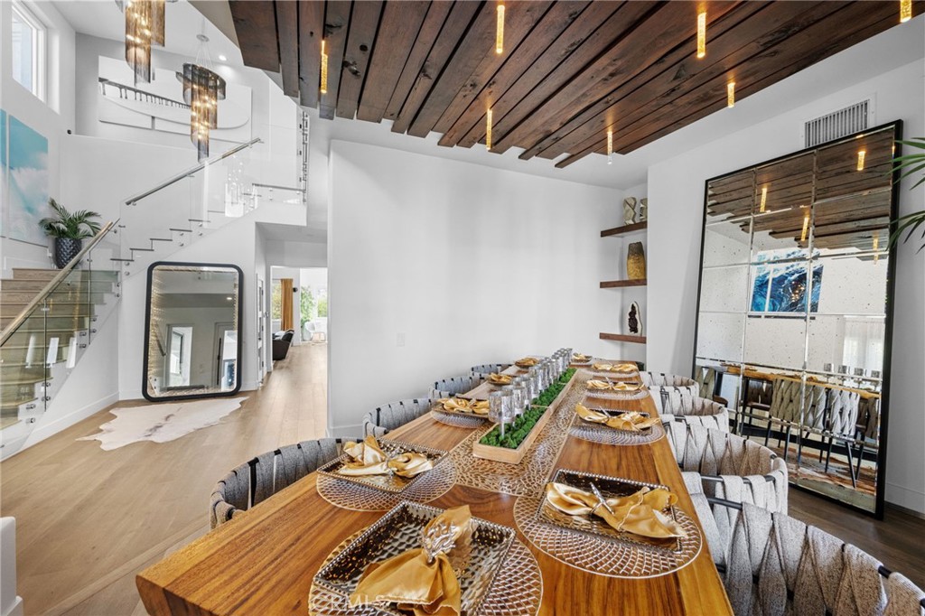 MLS #OC25238020 image #9