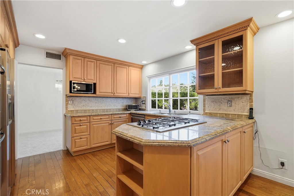 MLS #SR25259288 image #7