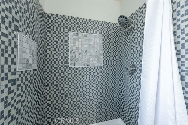 Detail Gallery Image 27 of 58 For 4408 Walnut Ave, Simi Valley,  CA 93063 - 3 Beds | 3 Baths