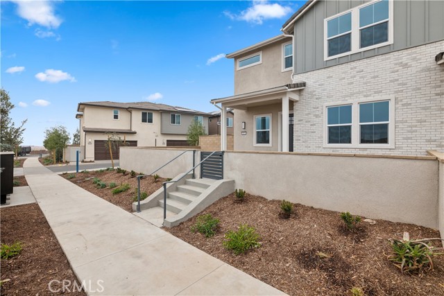 Detail Gallery Image 2 of 31 For 675 Gadwall, Irvine,  CA 92618 - 4 Beds | 2/1 Baths