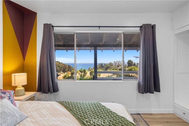 Detail Gallery Image 17 of 35 For 27535 Pacific Coast, Malibu,  CA 90265 - 4 Beds | 4 Baths