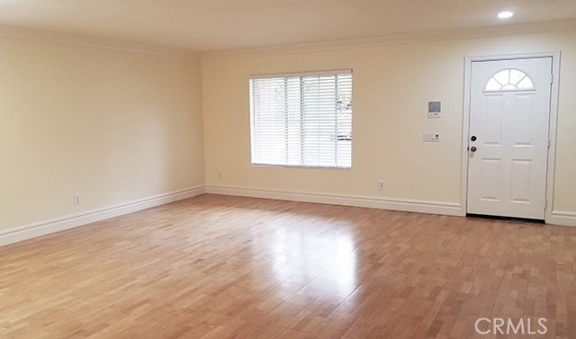 Detail Gallery Image 2 of 38 For 49 Elizabeth Ln, Irvine,  CA 92602 - 4 Beds | 2/1 Baths